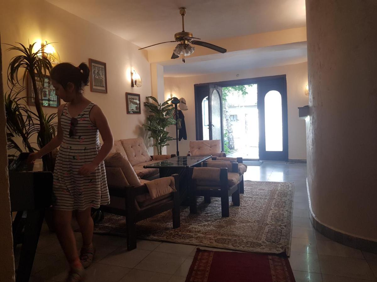 Dvete Brezi Ξενοδοχείο Μπουργκάς Εξωτερικό φωτογραφία